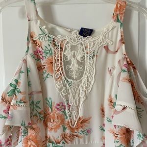 NWOT Beauty & the Beast Women’s/Juniors Dress L